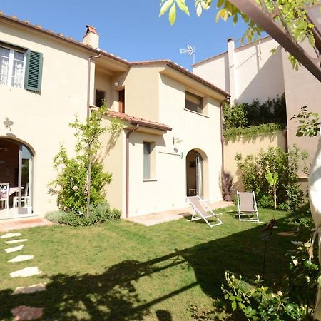 Al Colle Di Lari Villa Luaran gambar
